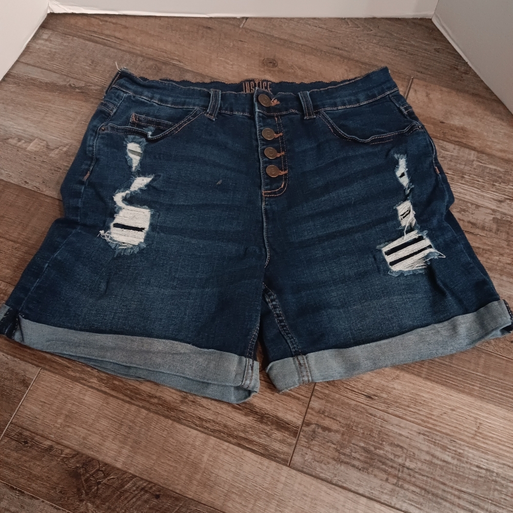 Justice Destressed Women's Med Wash Shorts Size 20P